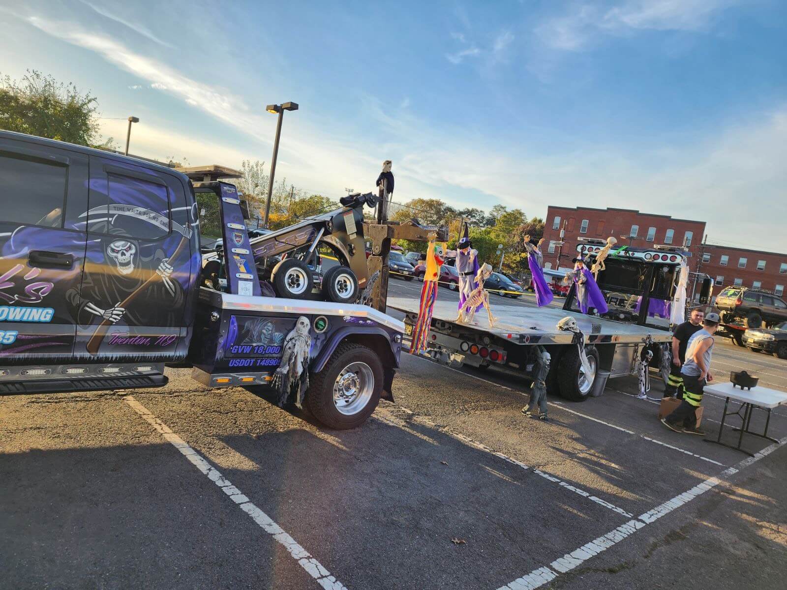 Hawk's Recovery And Towing Inc. recovering a truck